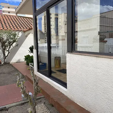 Holiday home Maison Atypique Pour 8 Pers., Animaux Acceptes, Terrasses - Fr-1-833-31 Canet-en-Roussillon