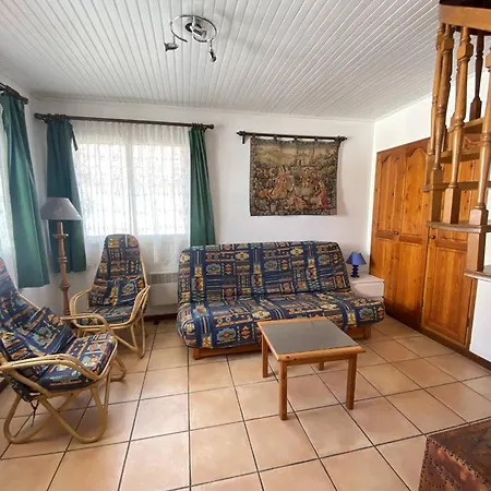 Holiday home Maison Atypique Pour 8 Pers., Animaux Acceptes, Terrasses - Fr-1-833-31